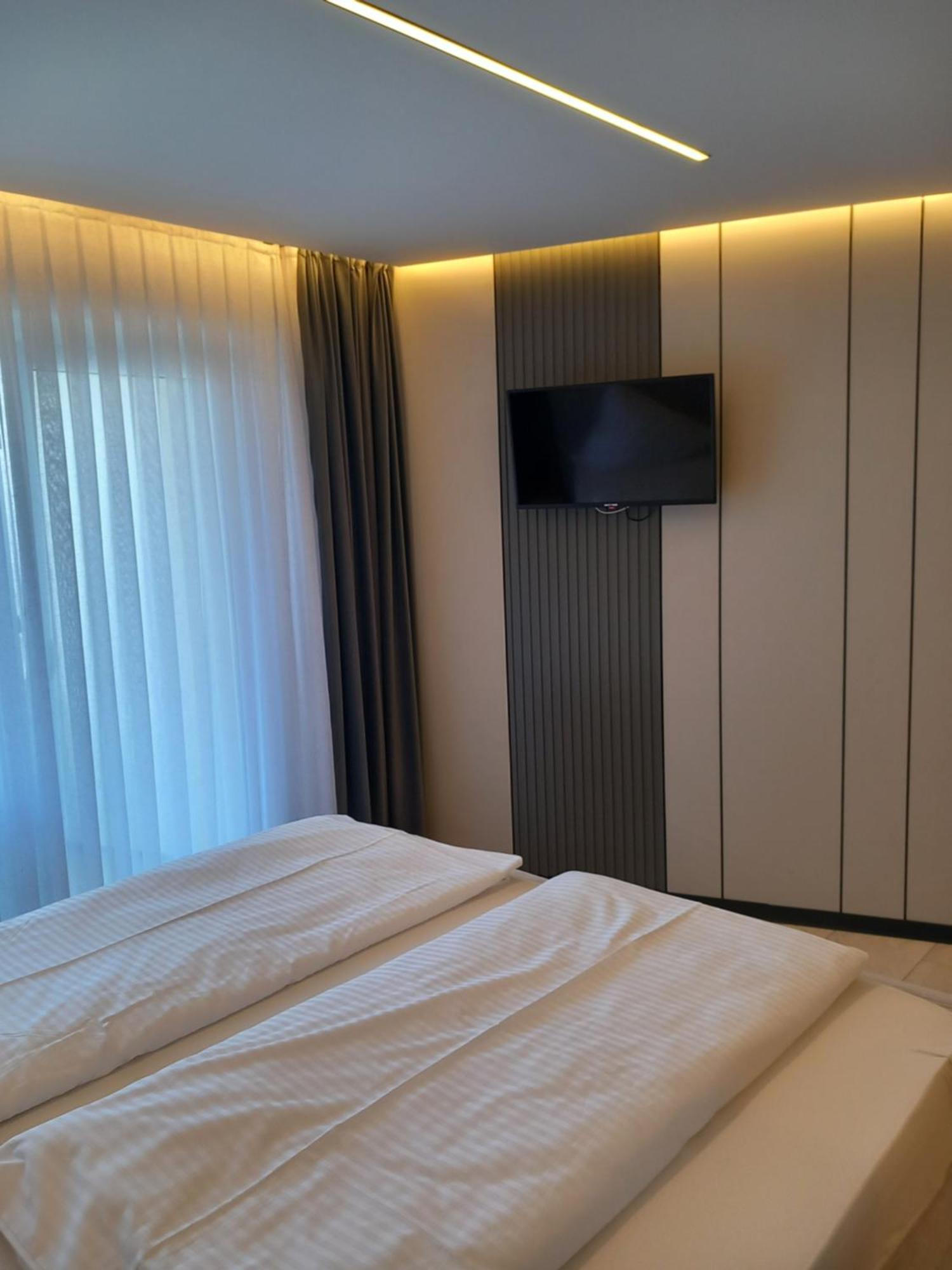 Hotel Hafez Bad Salzuflen Oda fotoğraf